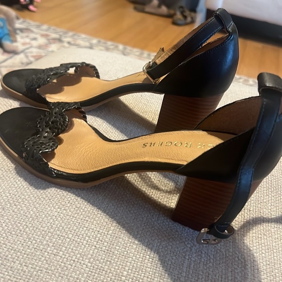 Jack Rogers, black leather heels, size 10. - Picture 2 of 2
